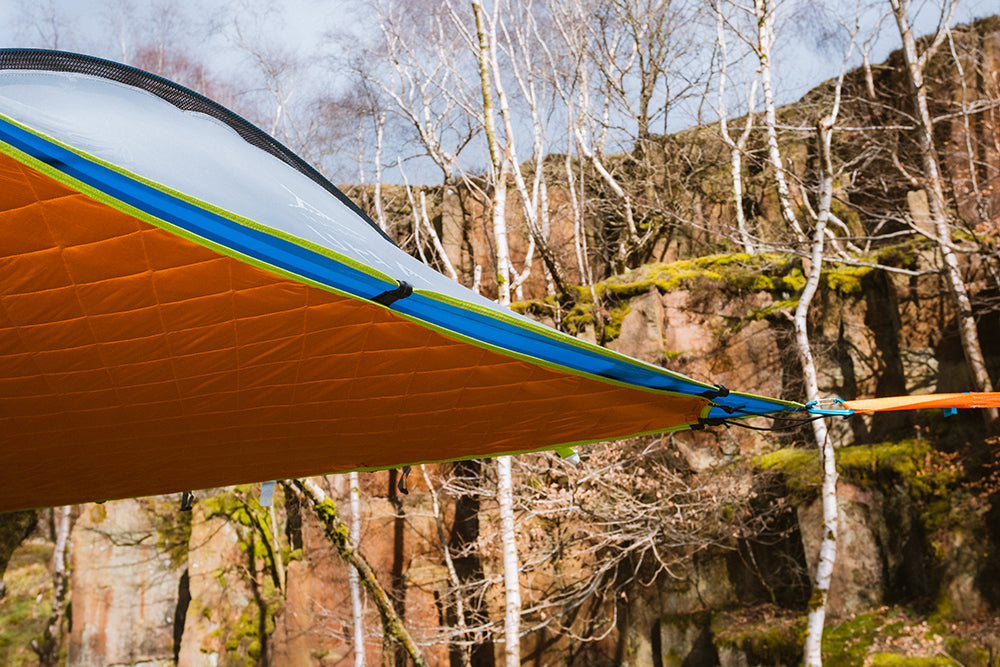 www.tentsile.com/cdn/shop/files/UNAInsulatedQuilt2